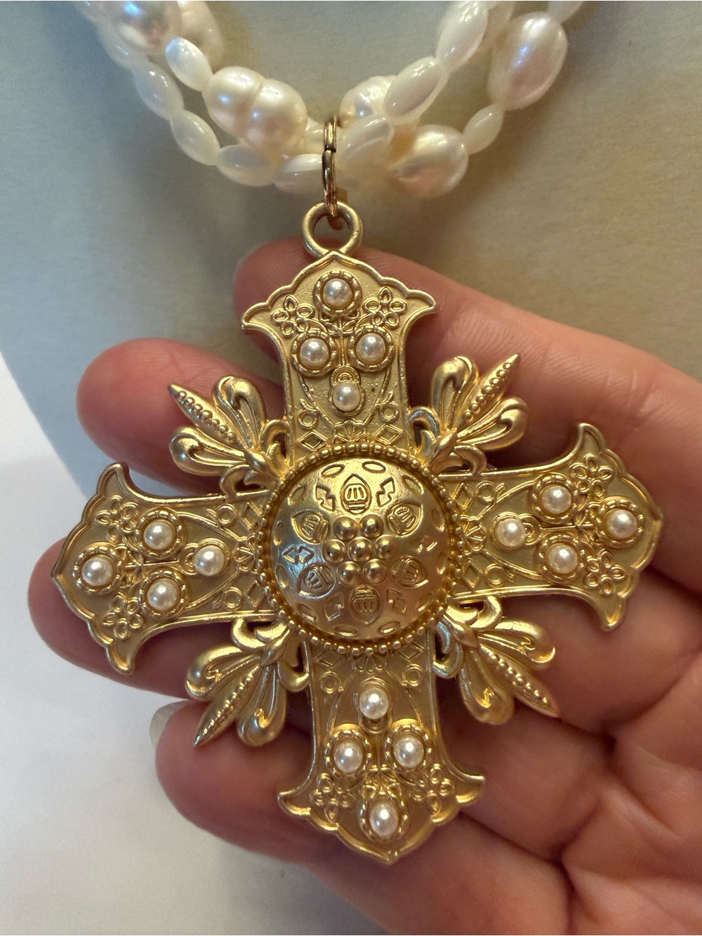 NWT Free People Pearl/Stones Multi-Strand Necklace w/Gold Cross Pendant 79854659 - Picture 2 of 7